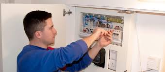 Cat costa sa construiesc o casa? Preturi Tarife Manopera Instalatii Electrice Electrician Bucuresti 2021