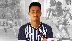 Lucas praxedes pereira, cifras, tablaturas e vídeo aulas. Lucas Praxedes Guilherme Noe Ranule E Marcus Molinari Conheca Os Jogadores Que Morreram Em Acidente Do Palmas