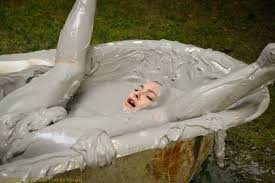 Summer and Annabelle in Deep Mpvbleck - free video - UMD