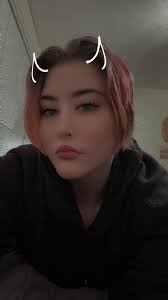 Hello, my name is Jessie, I go by Jess. I'm single. I'm 20 going