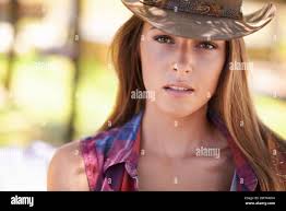 Cowgirl western stable immagini e fotografie stock ad alta risoluzione