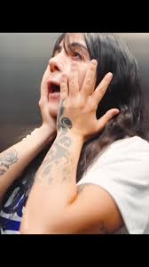 Milica Brilla en su Debut Musical