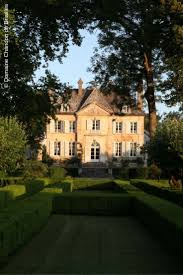 Domaine Chandon De Briailles Celebre Domaine De Bourgogne Chateau France Bourgogne Belle Maison