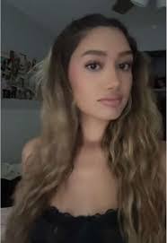 Savannah Dowd's Instagram, Twitter & Facebook