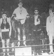 To si vyžiadalo dovtedy nebývalú prípravu športovcov pod dohľadom vedcov. El Boxeador Francisco Morochito Brito Rodriguez En El Podio De Premiacion Mexico 1968 Evento Donde Alcanzo La Prim Medallas Olimpicas Boxeadora Venezuela