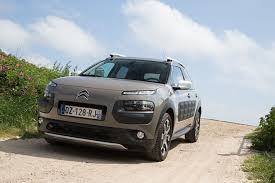 Fusebox and obd port location in citroen c4. Citroen C4 Cactus Rip Curl Citroens Crossover Macht Sich Fit Fur Den Surf Strand Stern De