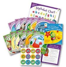 Oxford Reading Tree Songbirds Levels 1 And 2 Get Started With Julia Donaldsons Phonics Story Collection Oxford Reading Tree Songbirds