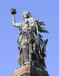 Von dort wandern sie über den aussichtspunkt rossel zum jagdschloss niederwald (ca. 70 Rudesheim Am Rhein Ideen Rudesheim Am Rhein Rheine Rheingau