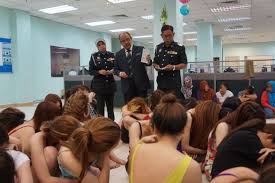 There are four classes of immigrants that normally migrate to malaysia. Immigration Department Arrests 40 Vietnamese Ladies For Offering Sex Services In Malaysia Doy News