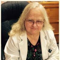 Barbara Hays's Instagram, Twitter & Facebook