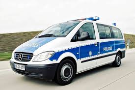 Pin Von Benjamin Fuchs Auf Bundespolizei Theaterbuhne Polizei Fahrzeuge