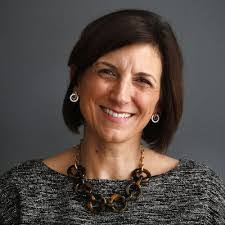 Lori Stutzman's Instagram, Twitter & Facebook