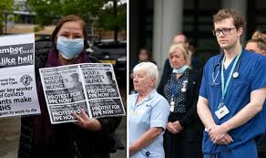 He reiterated calls for a public inquiry into the government's handling of the crisis, saying: Lv63cawrlj6ywm