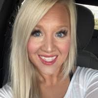 Danielle Osborn's Instagram, Twitter & Facebook