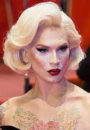 Model, photographer, stylist, makeup or hair stylist, casting director, agent, magazine, pr or ad agency, production company, brand or just a fan! Miss Fame Wikipedia