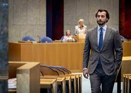 Hooguit gaat hij als 'lijstduwer' actief zijn. Thierry Baudet Stopt Als Lijsttrekker Forum Voor Democratie Forum Voor Democratie Ad Nl