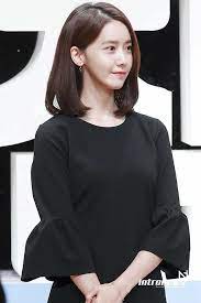 Pin By Risqi Amirul On Yoona Iu Short Hair Korean Hair Color Korean Short Hair