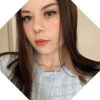 Alanna Reynolds's Instagram, Twitter & Facebook