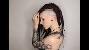 They don't need pinning, braiding or being gathered into a pony. Dreads For Short Hair Partial Dreads Youtube
