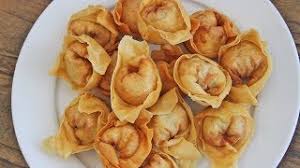 Ambil kulit pangsit dan isi dengan adonan. Resep Pangsit Goreng Youtube