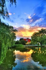 Cuando estés pensando qué ver en dinamarca, tienes que contar con que no todos los paisajes monumentales van a ser clásicos. Summer Sunset Denmark Hermosos Paisajes Maravillas Del Mundo Lugares Hermosos