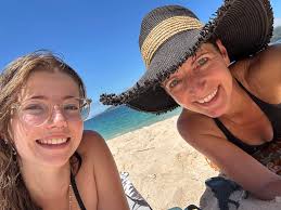 When you're swimming with your daughter and the headlands disappear 🫥😂