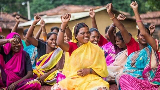 बाहर निकलना मुश्किल था, नहीं लड़ पाती चुनाव'; पंचायत स्तर पर आरक्षण के 3  दशक, कितनी सशक्त हुईं महिलाएं, National Hindi News - Hindustan