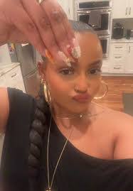 Corinne Williams's Instagram, Twitter & Facebook