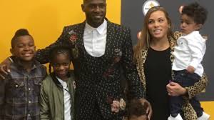 Brown was involved in a domestic dispute, a representative for the hollywood police department told tmz. Pittsburgh Steelers Celebrate Antonio Brown S 4 Yr 68 Million Contract Extension Youtube