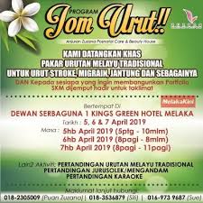 Sedangkan pemilik warung seorang wanita yang umurnya kira2 40 tahunan, eh ada ceweknya manis banget, umurnya belakangan gue tahu, 18 tahun. Kami Datangkan Khas Pakar Urutan Melayu Tradisional Melakakini