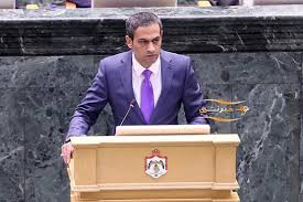أفاد مراسلنا في الأردن، بأن مجلس النواب، صوت خلال جلسة طارئة اليوم الأحد، بالأغلبية الساحقة على فصل النائب أسامة العجارمة من عضوية البرلمان. Ù…ÙˆÙ‚Ø¹ Ø®Ø¨Ø±Ù†ÙŠ Ø±Ø³Ø§Ù„Ø© Ù…Ù† Ø§Ù„Ù†Ø§Ø¦Ø¨ Ø£Ø³Ø§Ù…Ø© Ø§Ù„Ø¹Ø¬Ø§Ø±Ù…Ø©