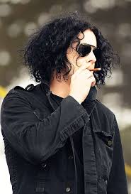 The jack chi has a coat that is short, dense, and rough. Jack White I Totally Thought Black Was His Natural Hair Color Until I Saw His Roots Jack White Meg White Walter White