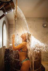 sauna bucket shower 35 l 9 2 gal oak wood russian bath extreme freshening waterfall baden sauna selbst bauen saunahaus
