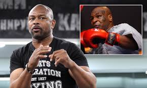 Roy Jones Jr Admits Mike Tyson Fight Is Very Risky But Backs Himself To Beat 54 Year Old Legend Daily Mail Online
