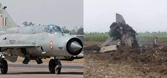 The accident happened when the aircraft was on a routine training sortie. Yet Another Mig 21 Crashed In Madhya Pradesh Proving The Incompetency Of Iaf Pilots