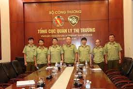 Ông trần hùng, tổ trưởng 1444 tổng cục quản lý thị trường vừa bị cơ quan công an bắt tạm giam từng có nhiều phát ngôn nổi tiếng về chống tham nhũng. Tá»•ng Cá»¥c TrÆ°á»Ÿng Tráº§n Há»¯u Linh Lam Viá»‡c Vá»›i Tá»• Cong Tac Vá» Quáº£n Ly Thá»‹ TrÆ°á»ng Doanh Nghiá»‡p Viá»‡t Nam