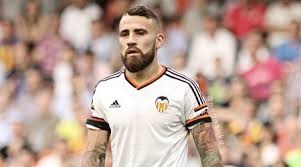 La historia detrás de la mítica foto de otamendi en el úl. Nicolas Otamendi Height Weight Age Spouse Family Facts Biography