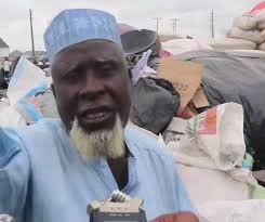 ⚠️BREAKING NEWS: Lagos State Government Demolishes Northern Traders' Market  And Mosque After 50 Years of Operation. The Lagos State Government has  reportedly demolished Alaba Rago Market, a major trading hub dominated by