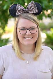 Do you get to meet the cast of Beauty and the Beast show in Hollywood  Studios?