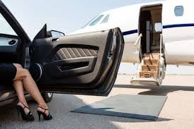 To become a celebrity personal assistant or celebrity pa, it's a simple matter of applying. How To Work For A Celebrity How To Find Celebrity Jobs