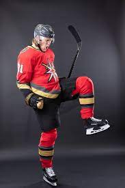 The vegas golden knights are a professional ice hockey team based in the las vegas metropolitan area. New Look At Golden Knights Red Reverse Retro Jerseys Klas