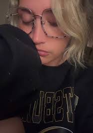 Amber Mcgraw's Instagram, Twitter & Facebook