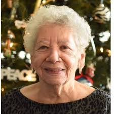 Betty Fludd's Instagram, Twitter & Facebook