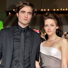 I especially like stewart's low key and somewhat withdrawn portrayal. Why Kristen Stewart Robert Pattinson Kept Their Relationship Private