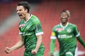 In dem 160 km² grossen und etwa 38.000 einwohner zählenden fürstentum liechtenstein gibt es sieben vereine mit rund 2100 aktiven fussballern. Schweizer Cup Fcsg Traumt Vom Cuptitel Reicht Die Kraft