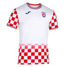 Das em 2021 heimtrikot von kroatien wird von nike hergestellt. Joma Kroatien Handballtrikot Em2020 Trikot Weiss Gunstig Kaufen Weplayhandball De