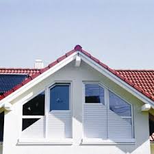 Schragrolladen Rolladen Runde Fenster Giebelfenster Giebelfenster Runde Fenster Dachschrage Fenster