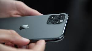 كل ما تريد معرفته عن ايفون 13 إليك موعد إطلاق هاتف iphone 13 وأهم المواصفات والأسعار واخر التسريبات عن سلسلة apple 2021 (محدث دوريًا). Ø§Ù„ÙƒØ´Ù Ø¹Ù† ØªØµÙ…ÙŠÙ… Ø¢ÙŠÙÙˆÙ† 13 Ø§Ù„Ù…Ù†ØªØ¸Ø± Rt Arabic