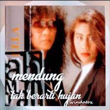 F dm miskin jiwa dan ragaku g am g bagaikan hidup di padang yang tandus f begitu beratnya dm g/b e. Mendung Tak Berarti Hujan Lyrics And Music By Deddy Dores Ft Ella Arranged By Cinta Kharizma