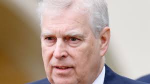 Príncipe Andrew, irmão do Rei Charles III, ficará de fora do Natal da  realeza após polêmicas